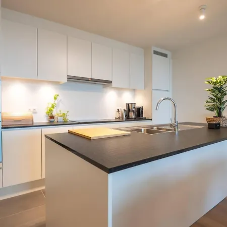 Brand New With 2 Bedrooms Apartamento